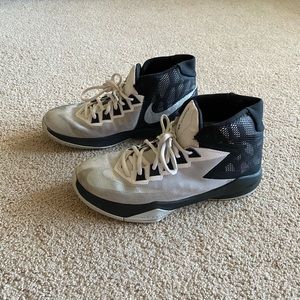 Men’s Nike Zoom basketball shoes
